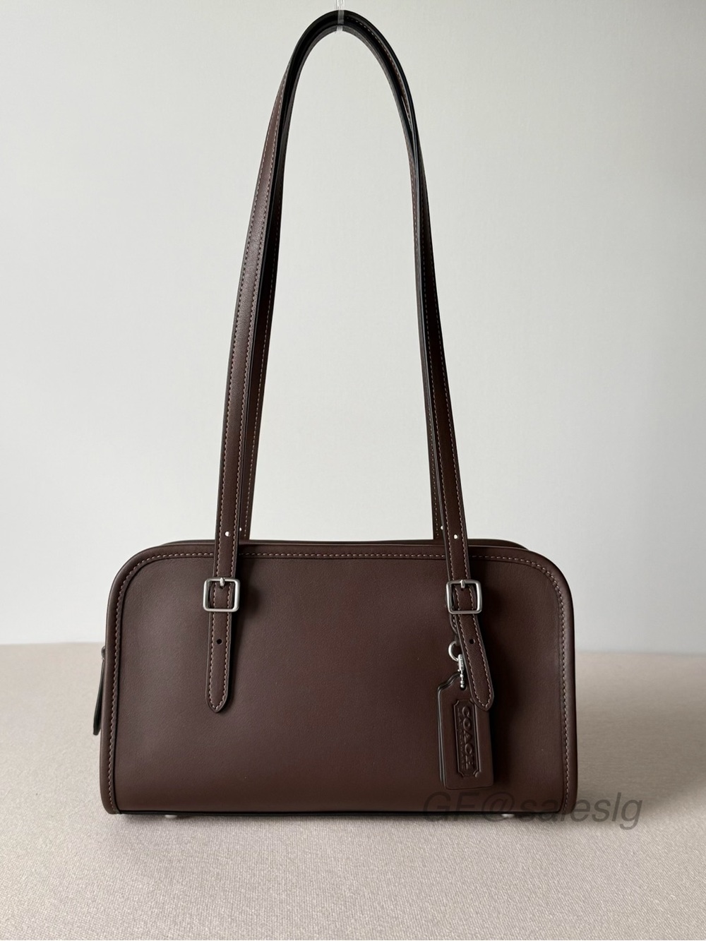 NWT Coach Swing Zip Shoulder
Bag Sliver/Maple CM565